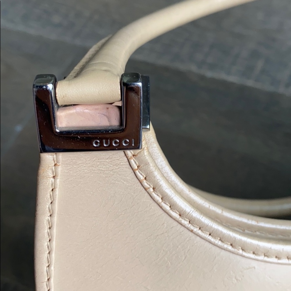 Vintage Gucci Purse - Picture 5 of 10